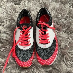 Nike Women's Air Max Thea DB "Doernbecher” size 9 w box